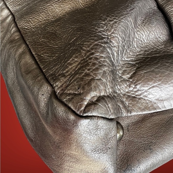 Large Platinum Ferragamo Tote - Picture 9 of 9